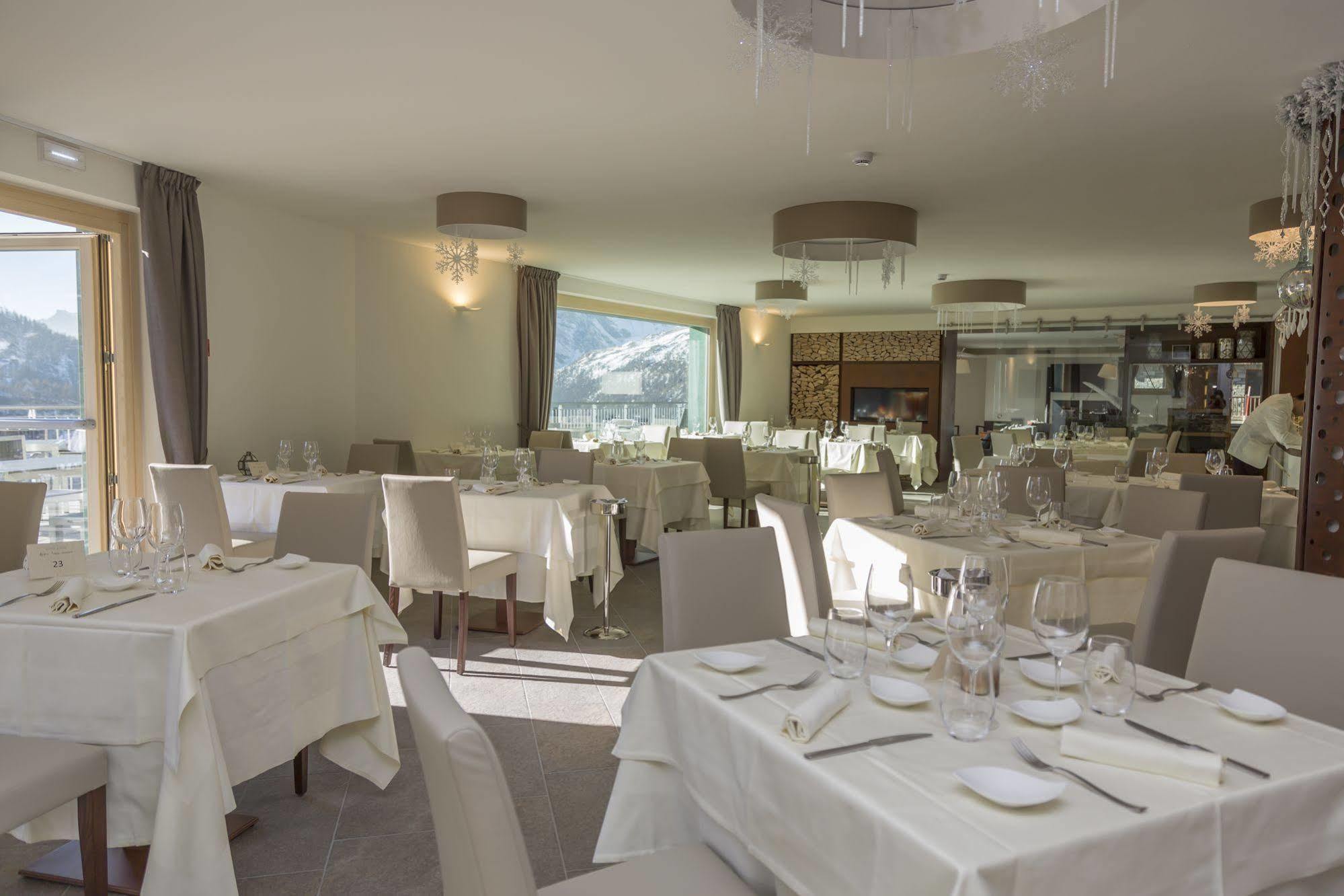 White Angel Hotel Breuil-Cervinia Esterno foto